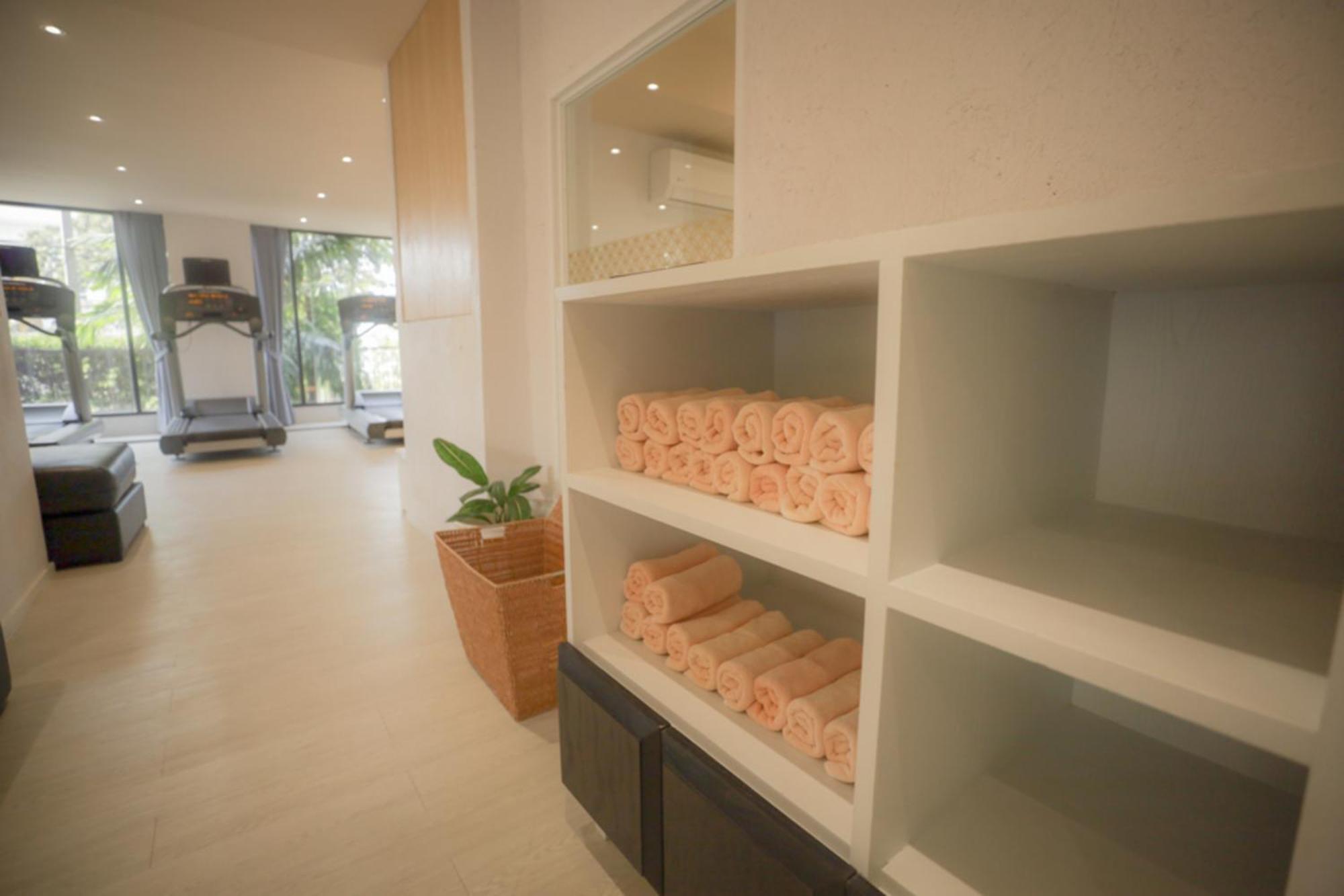 Balcony Seaside Sriracha Hotel & Serviced Apartments Si Racha Exterior photo