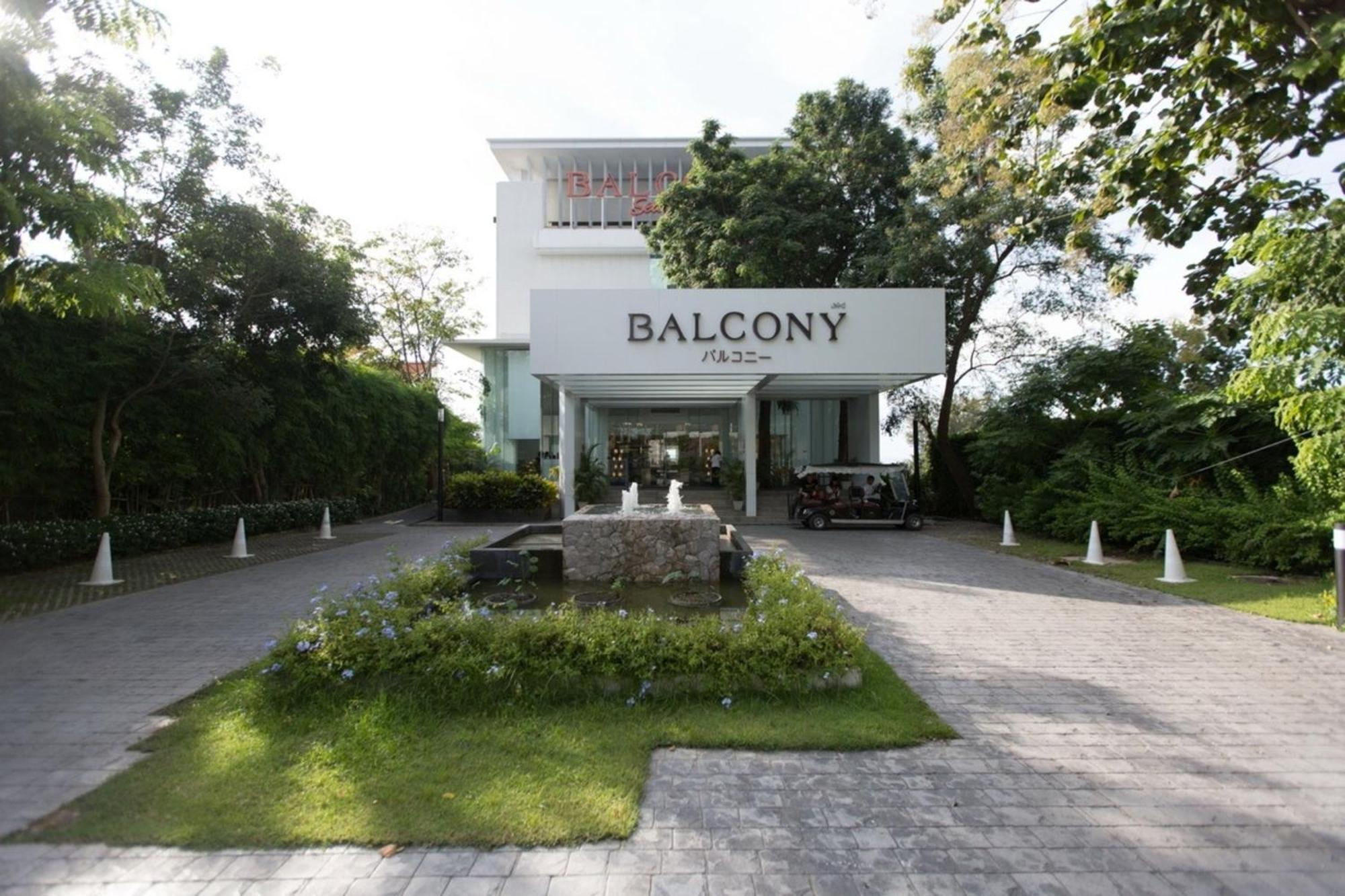 Balcony Seaside Sriracha Hotel & Serviced Apartments Si Racha Exterior photo