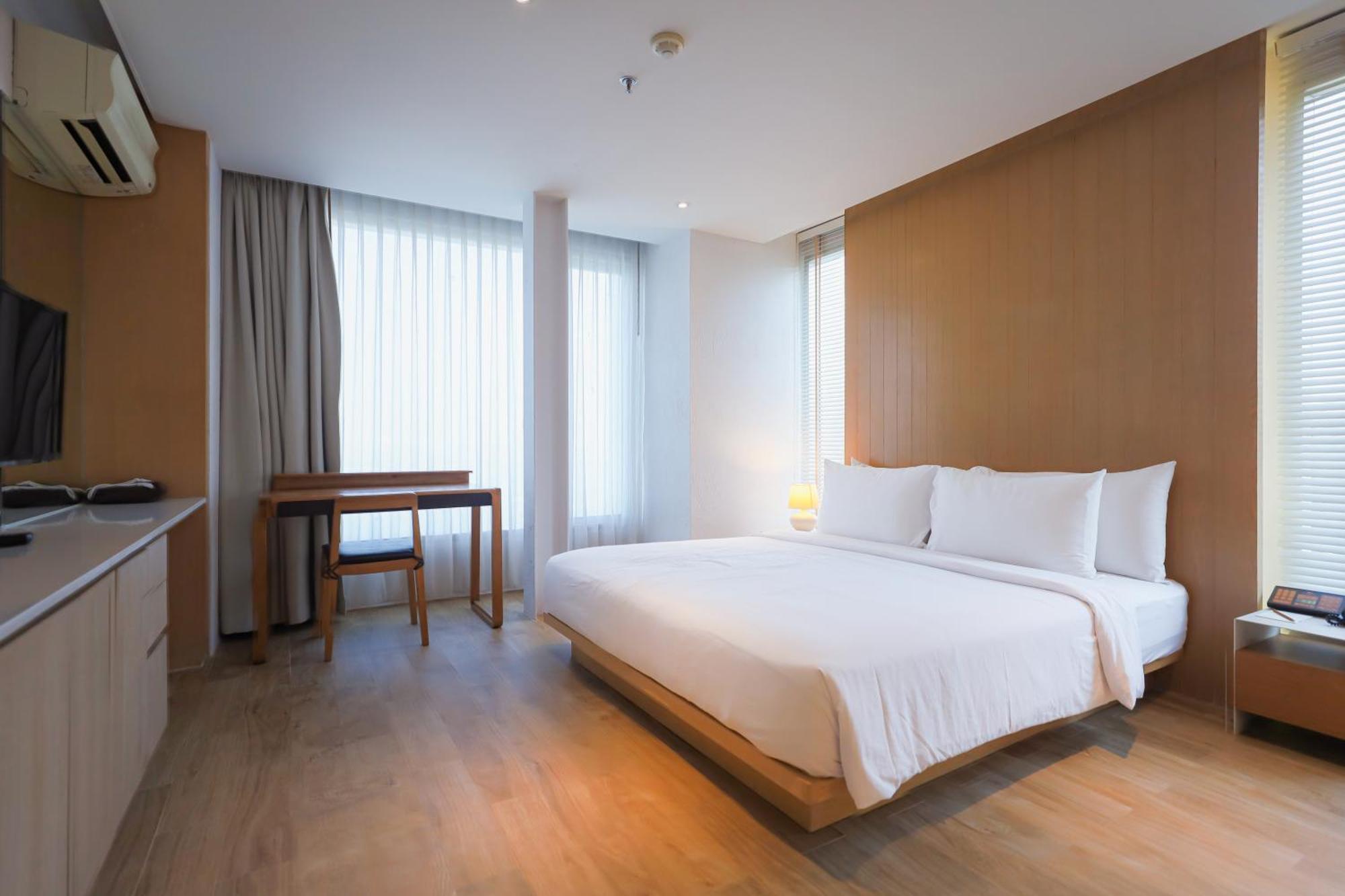Balcony Seaside Sriracha Hotel & Serviced Apartments Si Racha Exterior photo